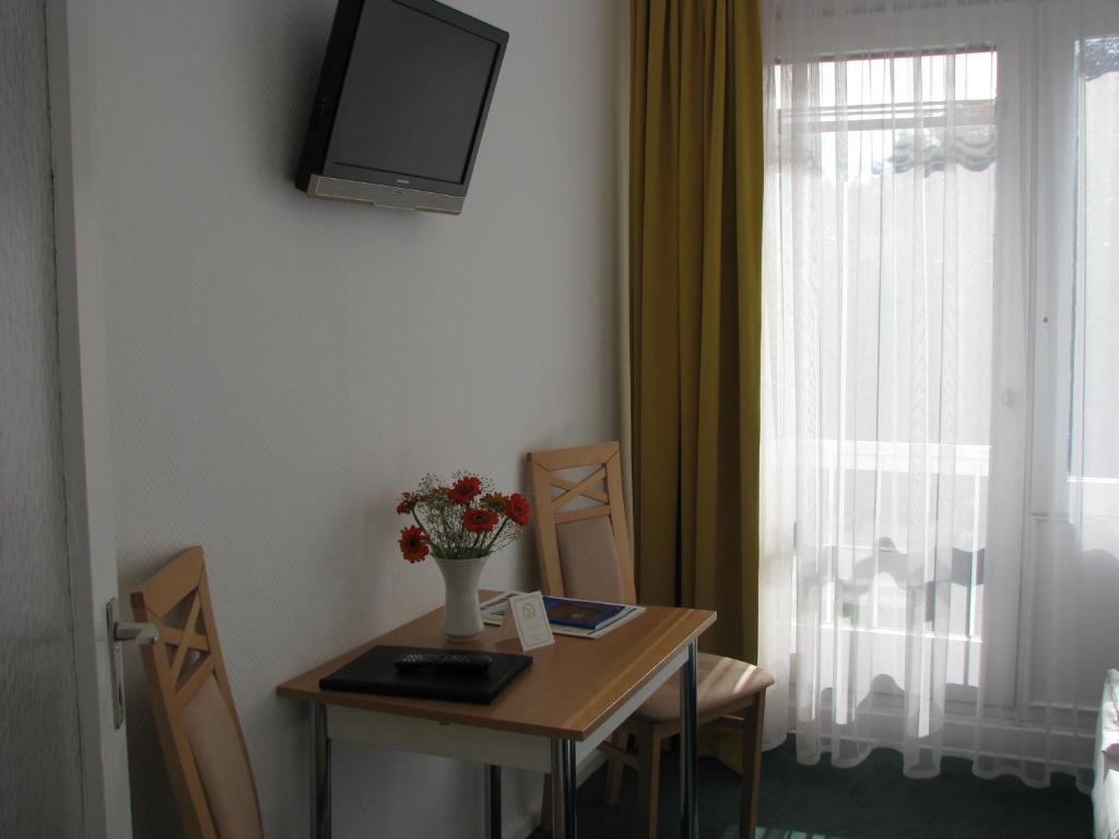 Hotel Haus Bismarck Berlin Room photo